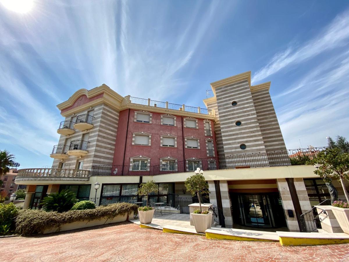 San Giovanni Rotondo Palace - Alihotels Ngoại thất bức ảnh