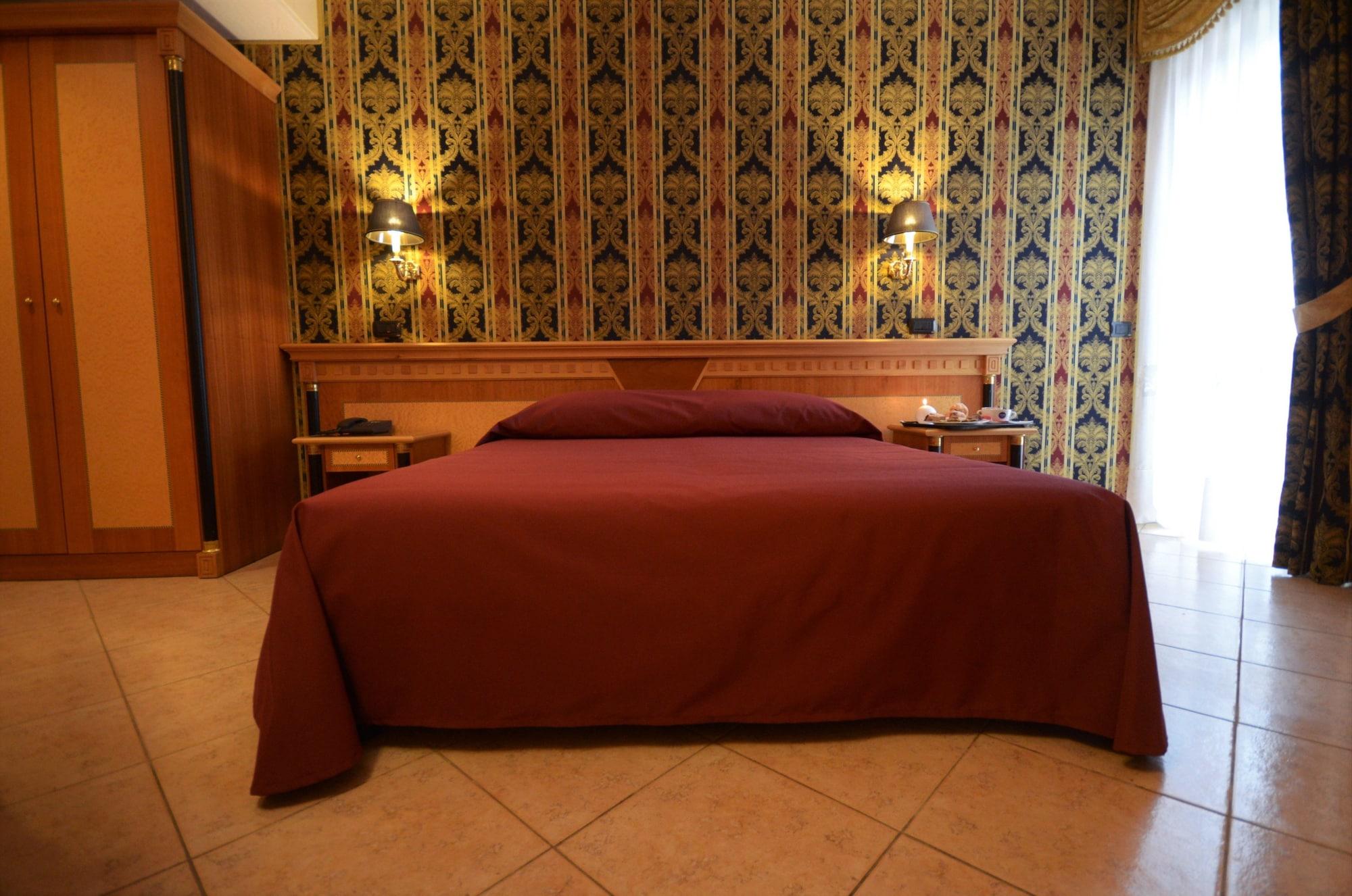 San Giovanni Rotondo Palace - Alihotels Ngoại thất bức ảnh