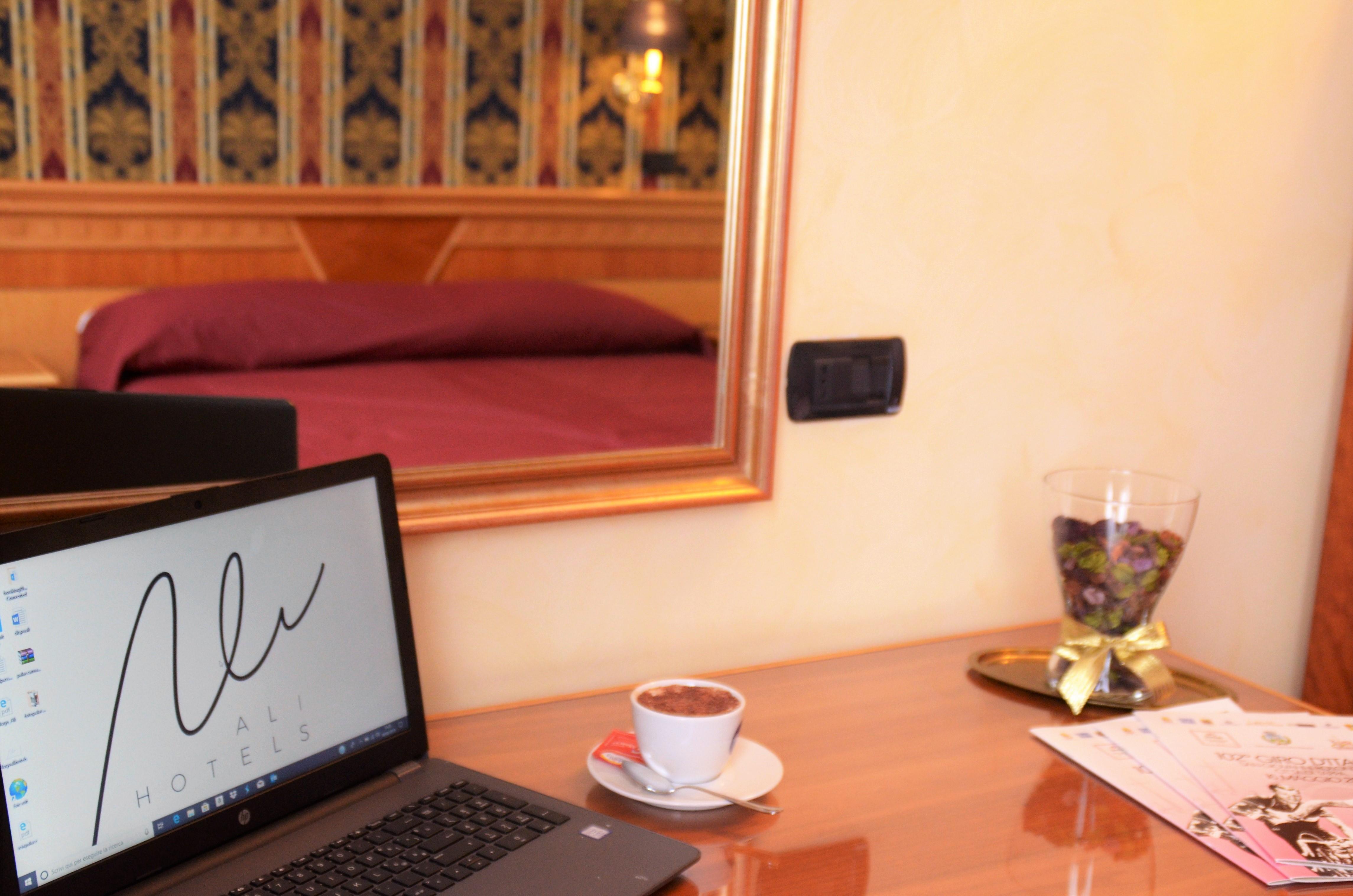 San Giovanni Rotondo Palace - Alihotels Ngoại thất bức ảnh