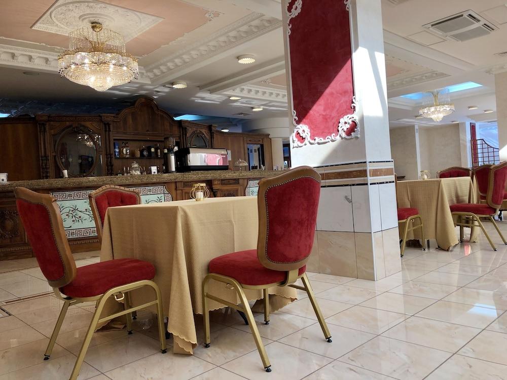 San Giovanni Rotondo Palace - Alihotels Ngoại thất bức ảnh