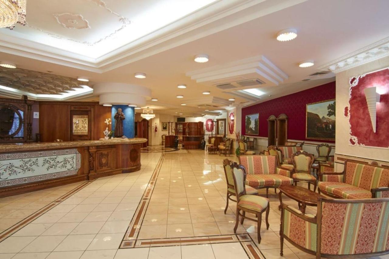 San Giovanni Rotondo Palace - Alihotels Ngoại thất bức ảnh