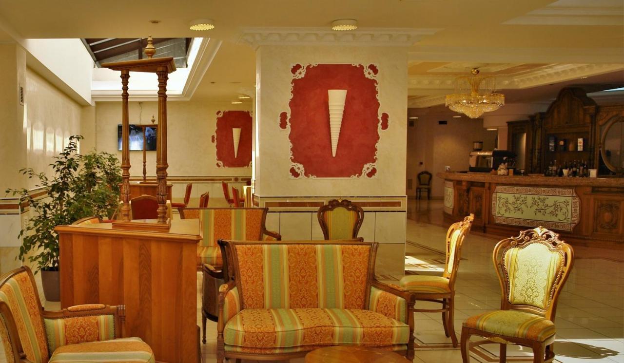 San Giovanni Rotondo Palace - Alihotels Ngoại thất bức ảnh